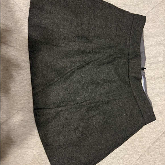 Old Navy Charcoal Skater Skirt - Picture 1 of 3